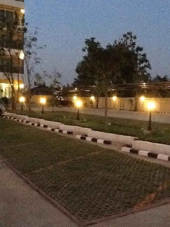 Baan Duangkamol Otel Phitsanulok Dış mekan fotoğraf