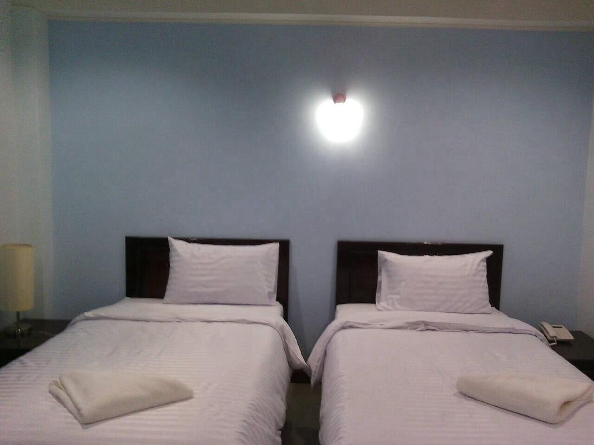 Baan Duangkamol Otel Phitsanulok Dış mekan fotoğraf